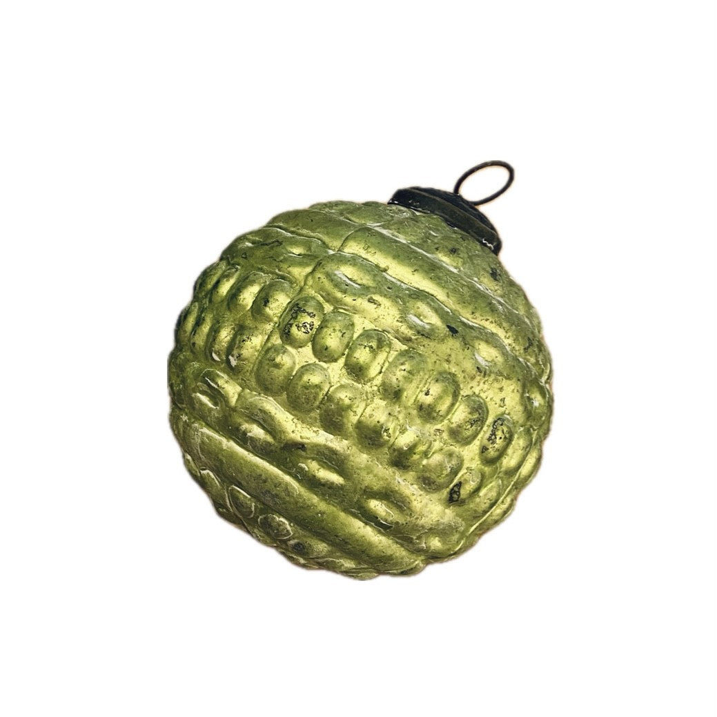 Weihnachtskugel „Ornament“ – hellgrün (Ø 10 cm)