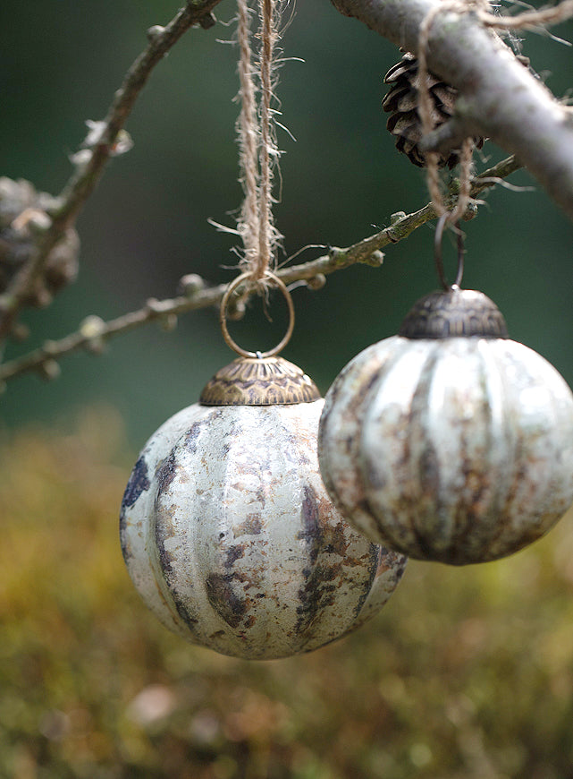 Christbaumkugel Melone - silber antik (Ø 8 cm)