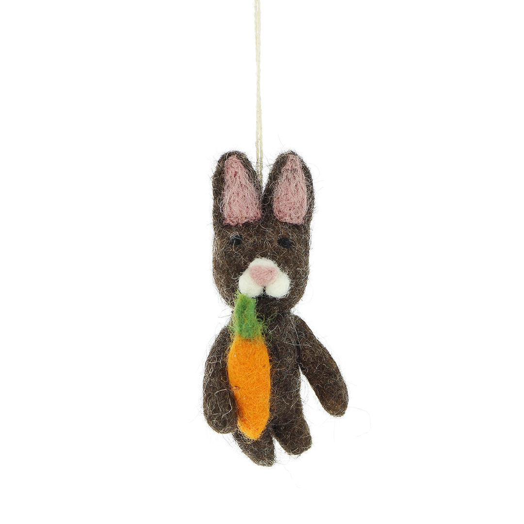 Hase braun mit Karotte, aus Filz